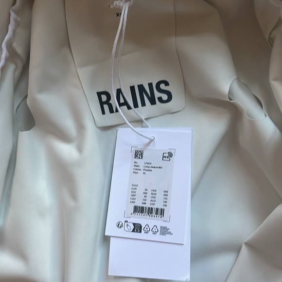 RAINS Long Jacket in Powder - Picture 2 of 3